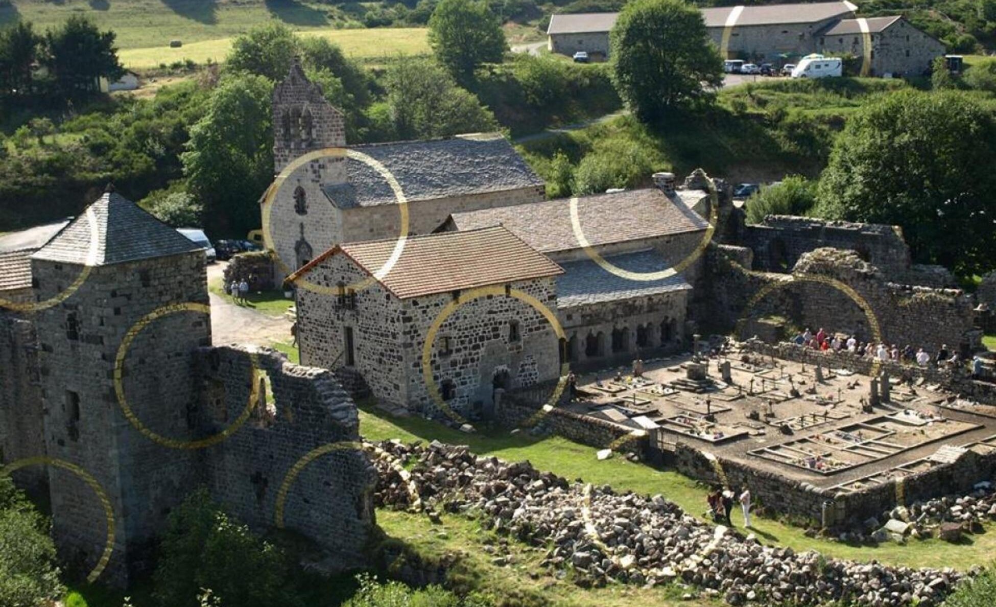 Colloque à Mazan l’Abbaye